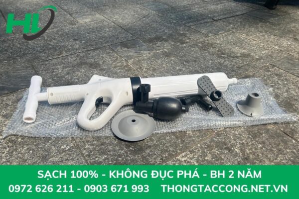 Dụng cụ thông tắc chậu rửa bát bằng áp suất cao
