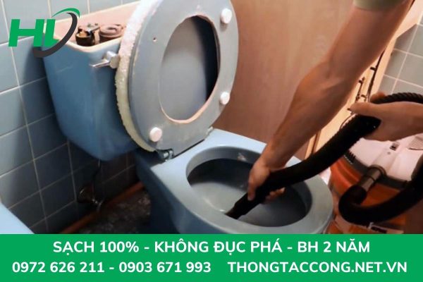 6 bước trong cách thông bồn cầu bằng máy hút bụi chi tiết nhất