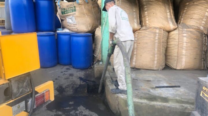 Cống bốc mùi hôi khó chịu