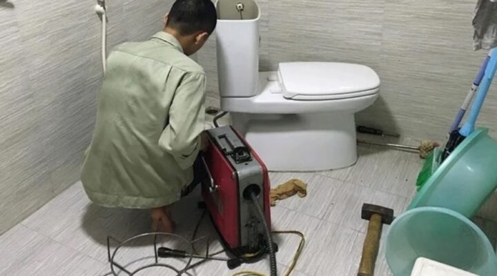 thông tắc bồn cầu Vĩnh Phú
